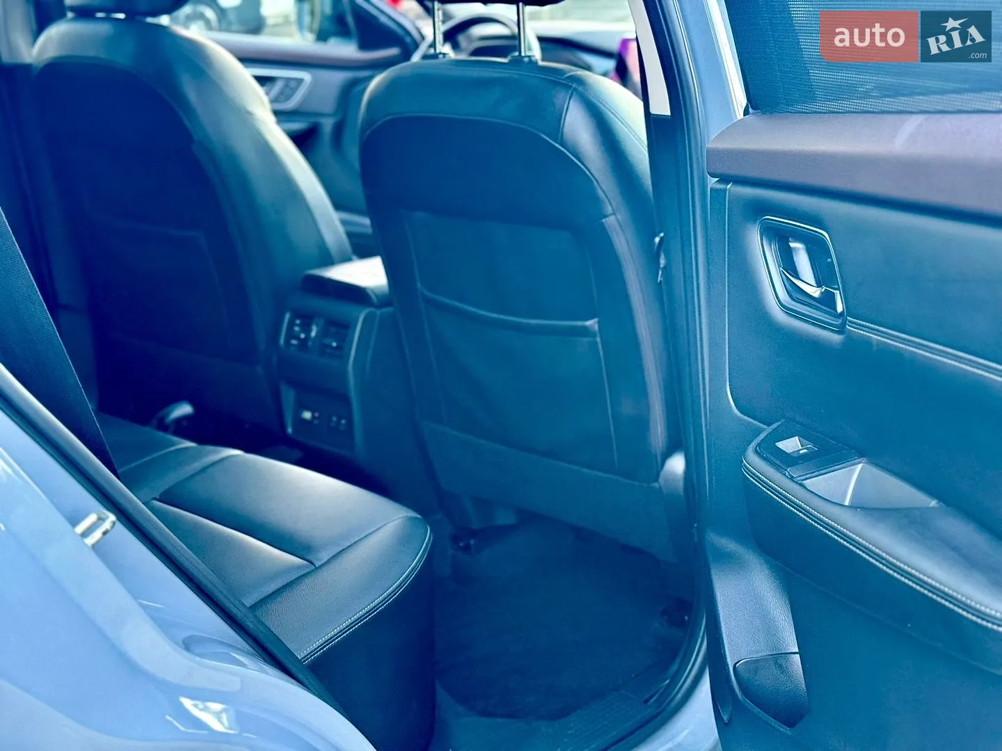 2021 Nissan Rogue - мініатюра 28