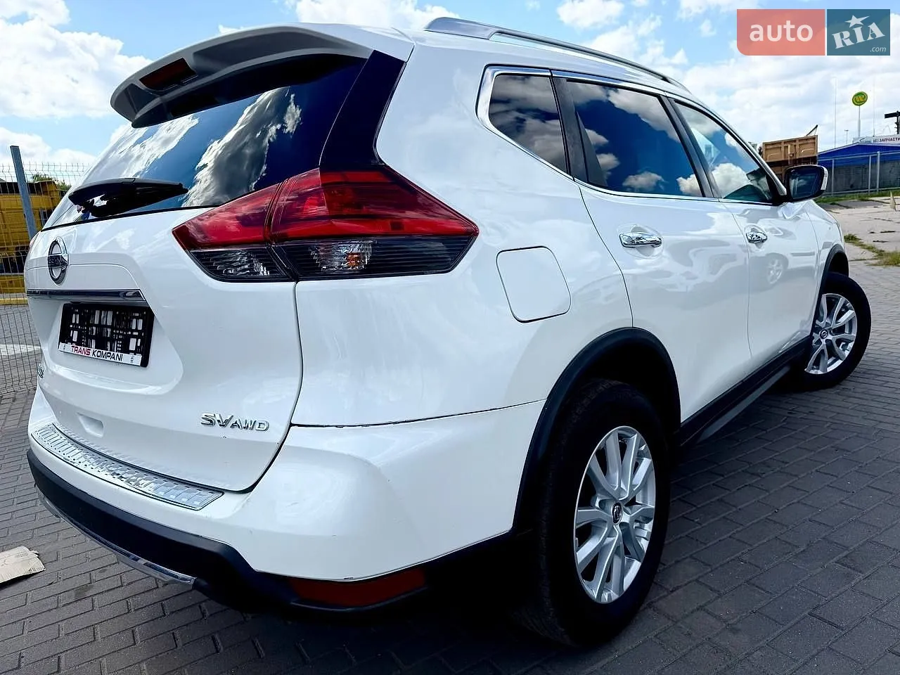 2017 Nissan Rogue - мініатюра 3