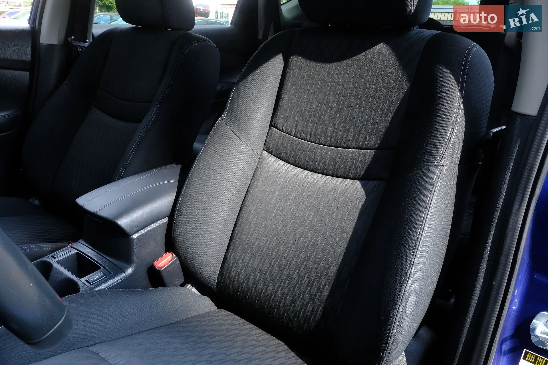 2016 Nissan Rogue - мініатюра 25