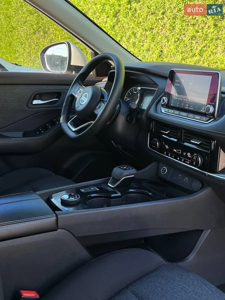 2021 Nissan Rogue - мініатюра 15
