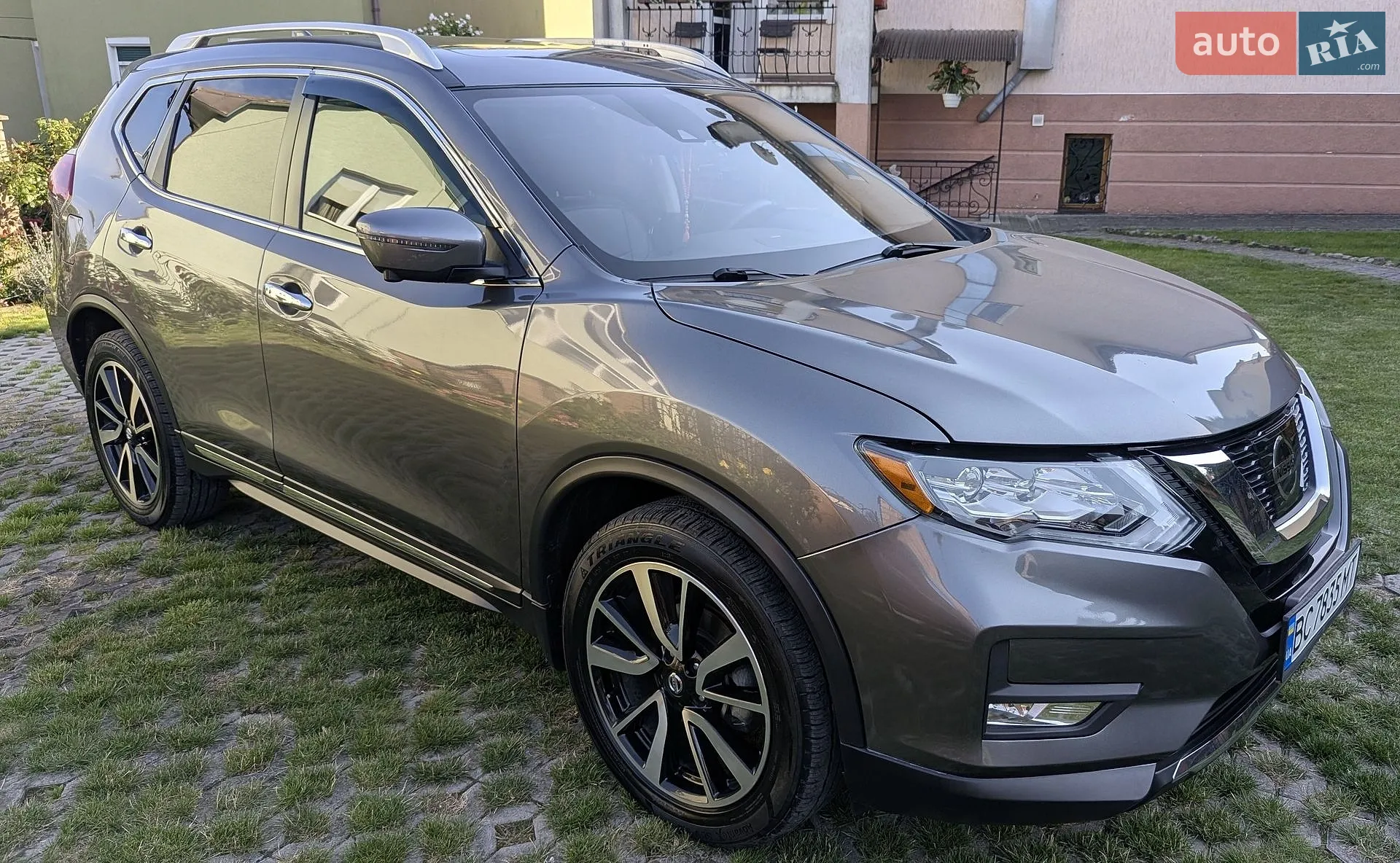 2019 Nissan Rogue - фото 1