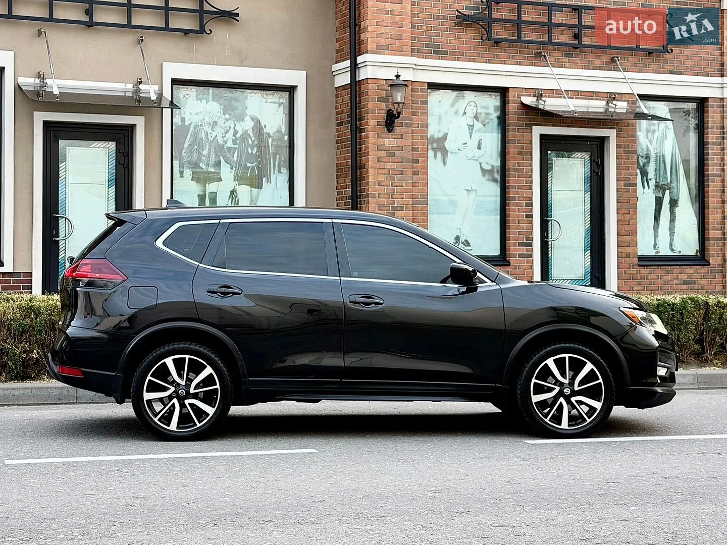 2019 Nissan Rogue - мініатюра 4
