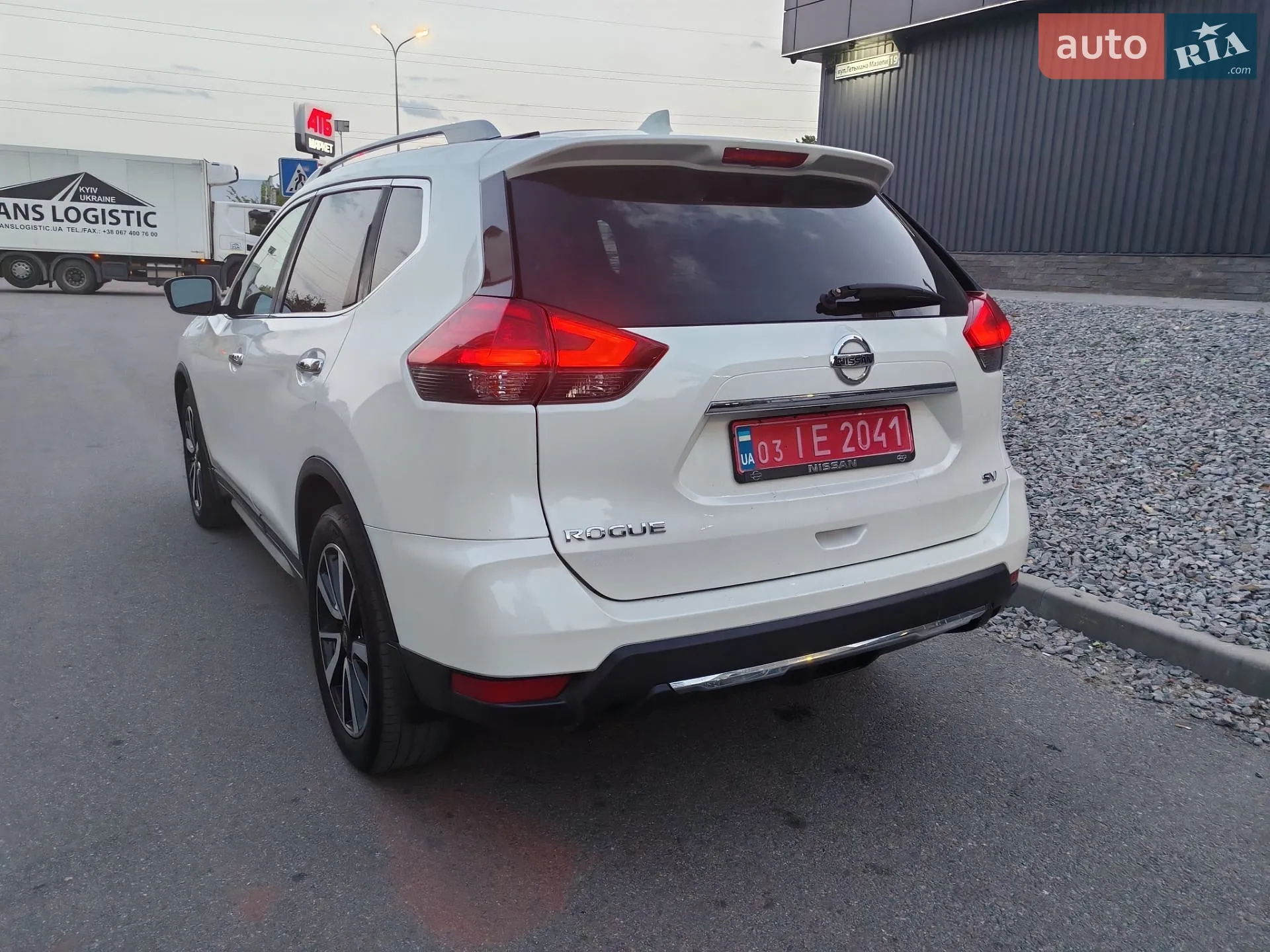 2017 Nissan Rogue - мініатюра 10