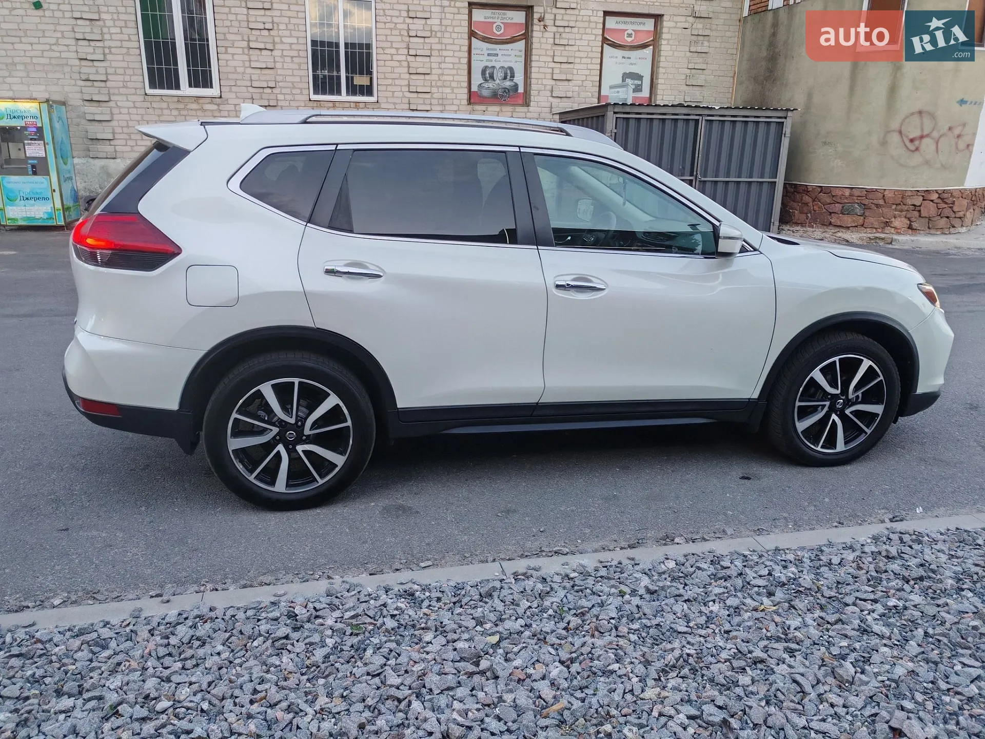 2017 Nissan Rogue - мініатюра 15