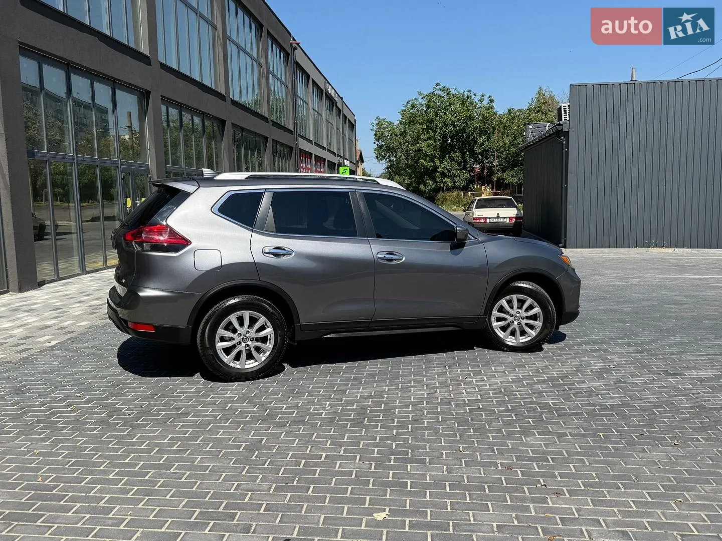 2017 Nissan Rogue - мініатюра 12