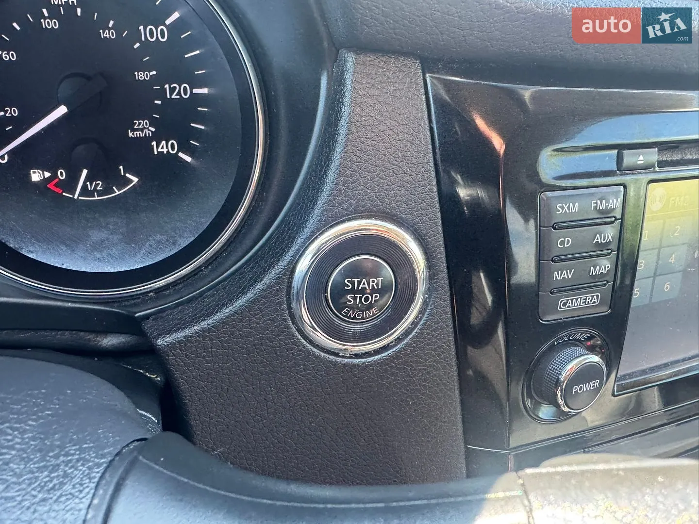 2016 Nissan Rogue - мініатюра 29