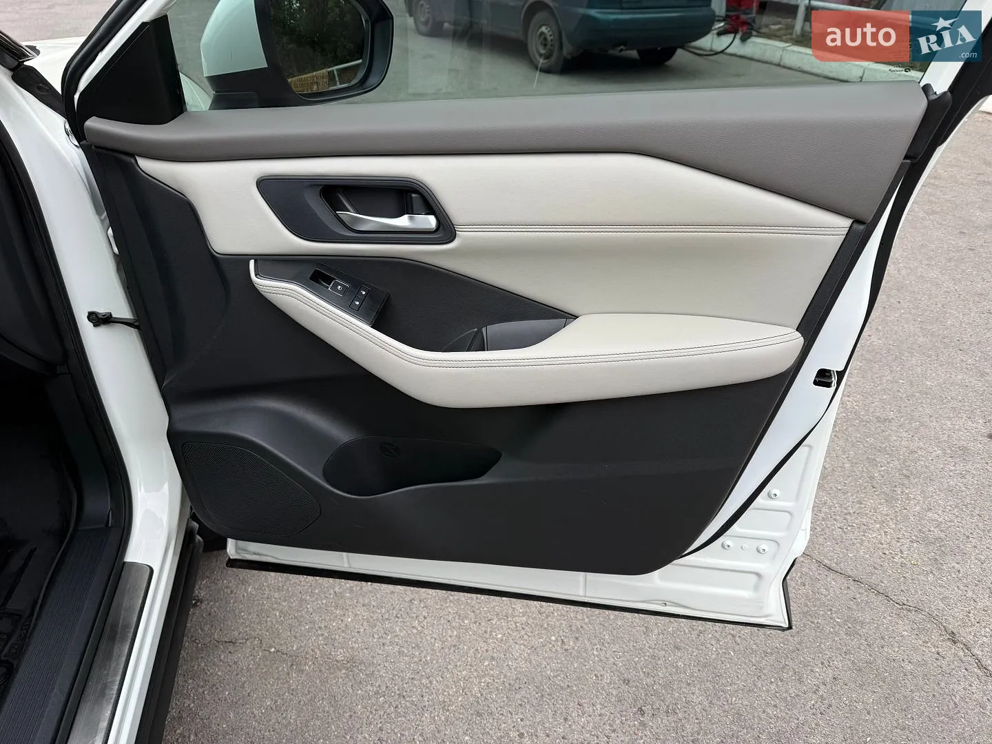 2022 Nissan Rogue - мініатюра 9