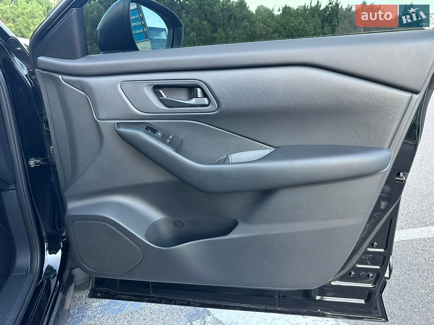 2025 Nissan Rogue - мініатюра 28