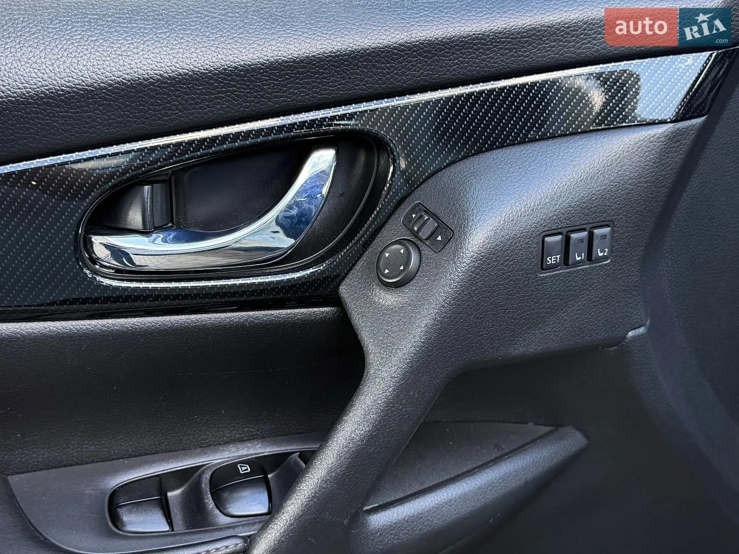 2018 Nissan Rogue - мініатюра 28