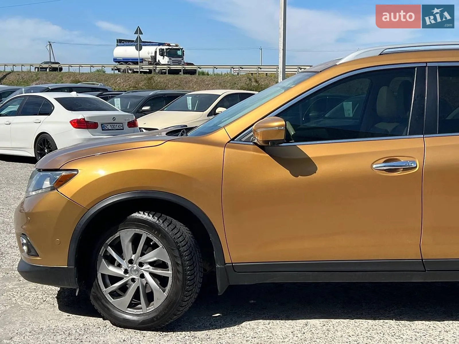 2014 Nissan Rogue - мініатюра 2