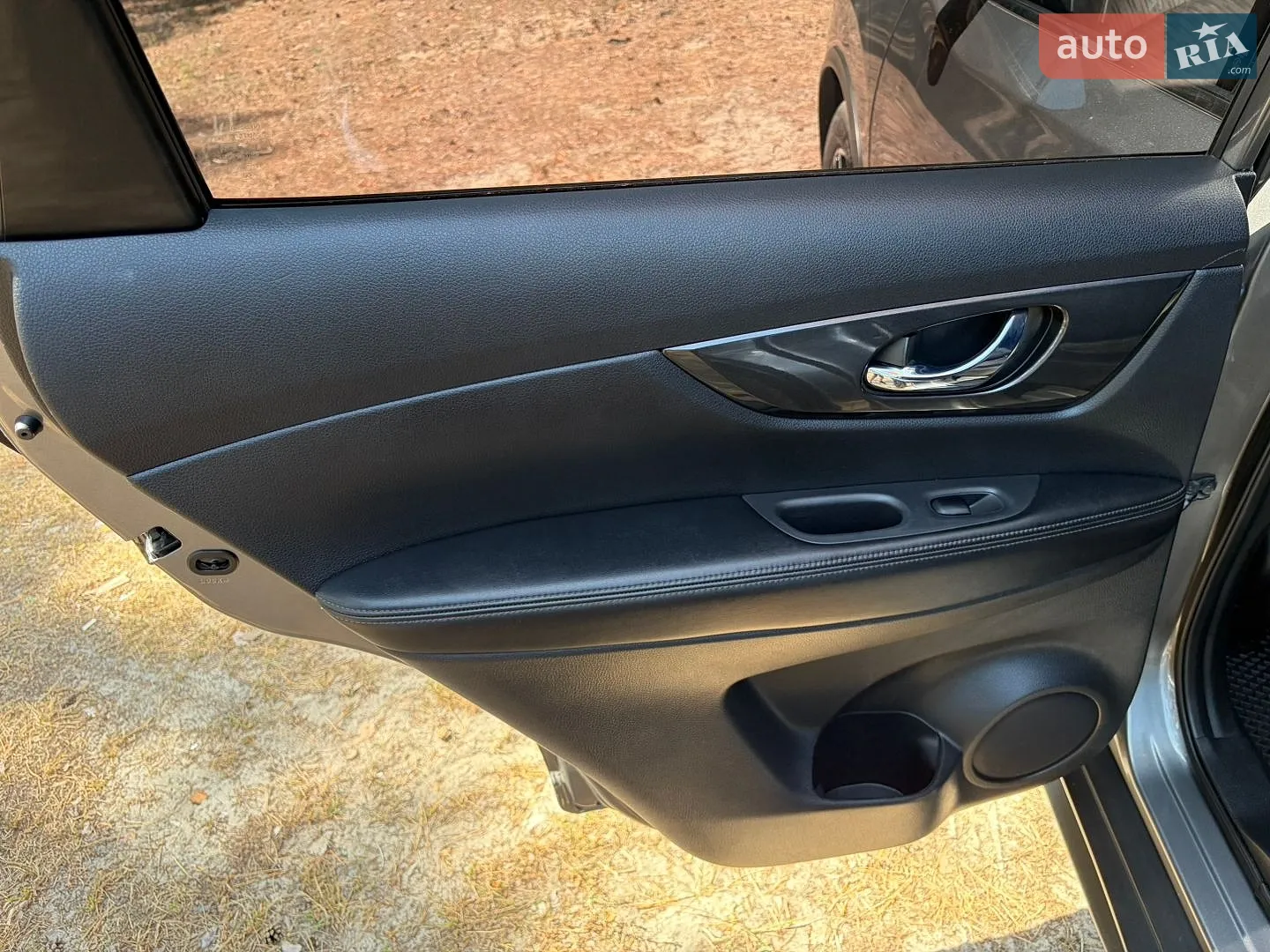 2016 Nissan Rogue - мініатюра 12