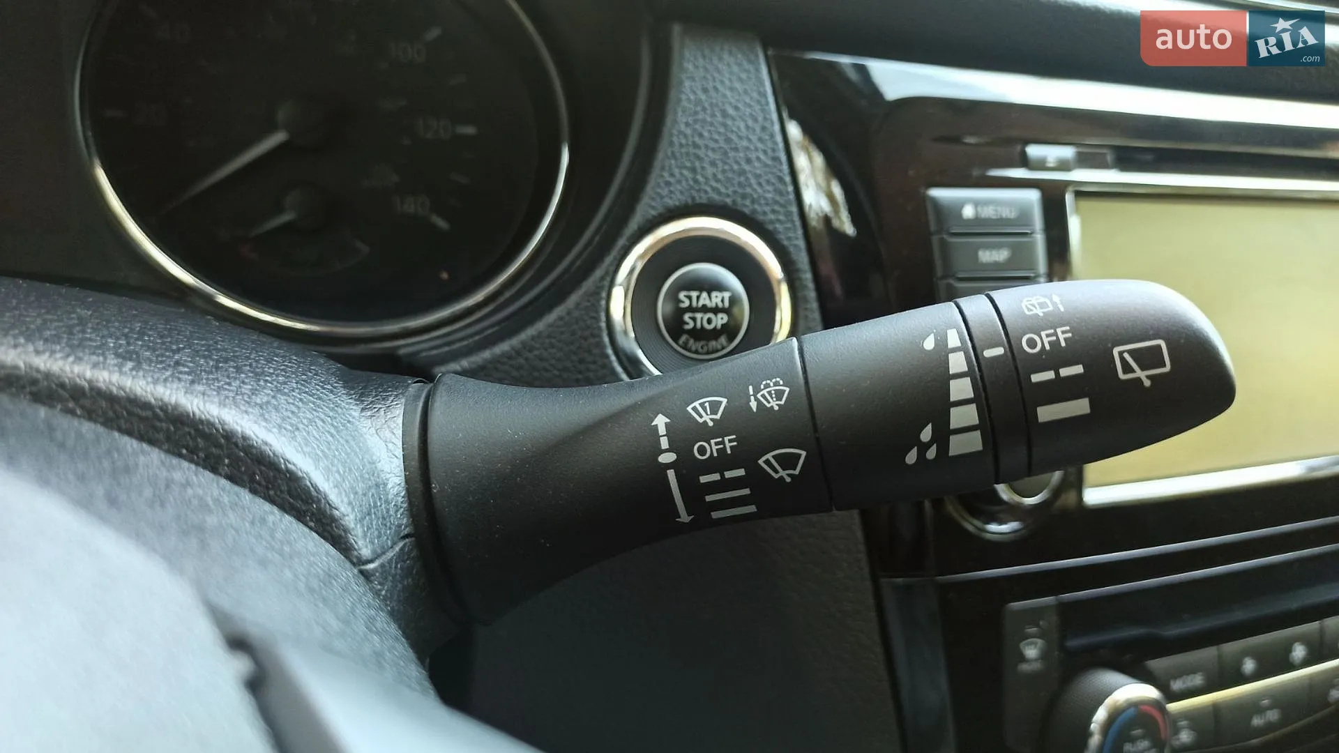 2018 Nissan Rogue - мініатюра 16