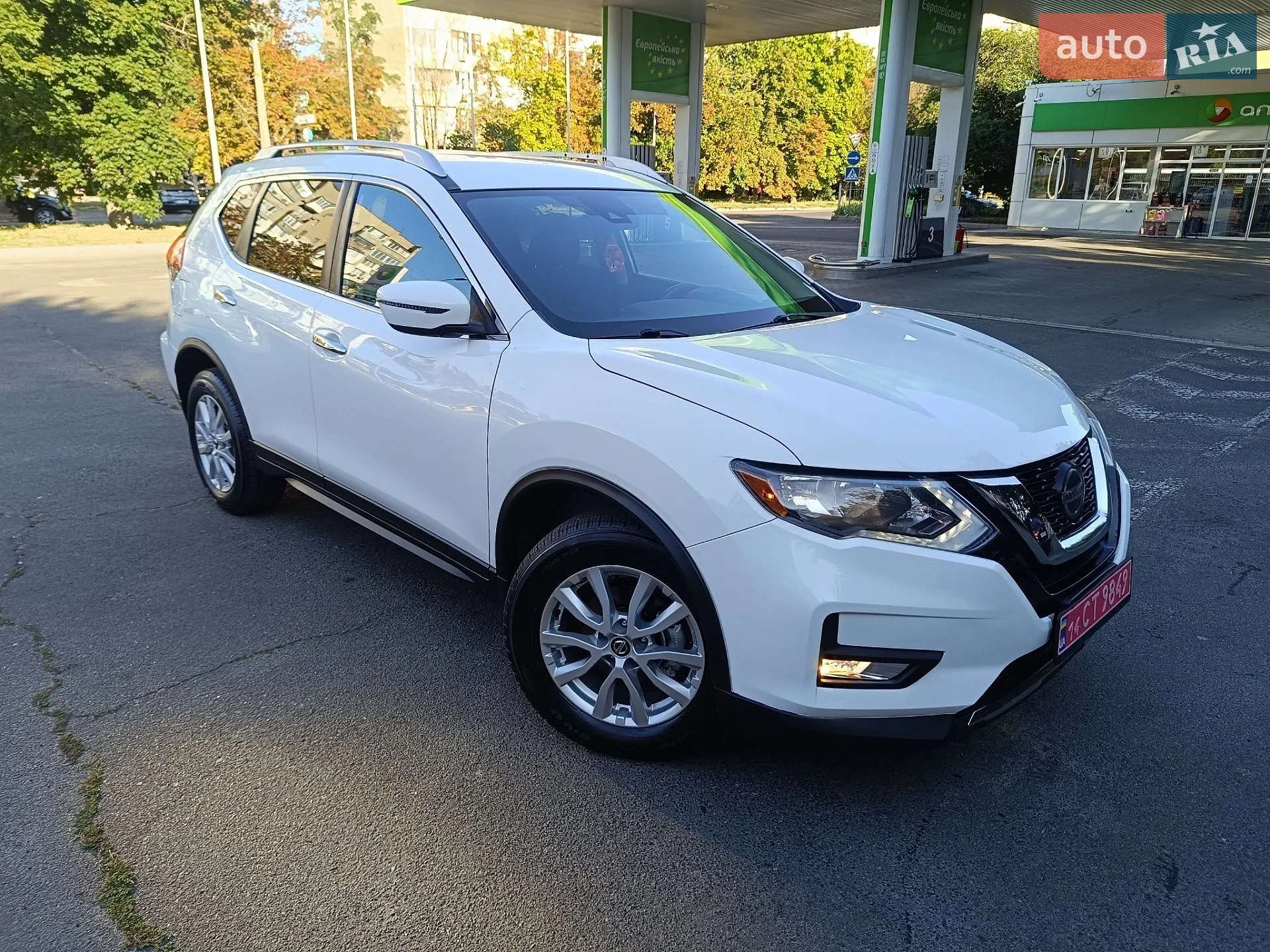 2019 Nissan Rogue - мініатюра 2