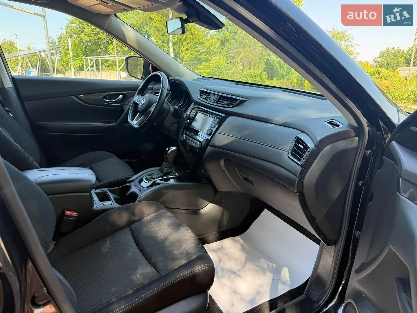 2019 Nissan Rogue - мініатюра 36