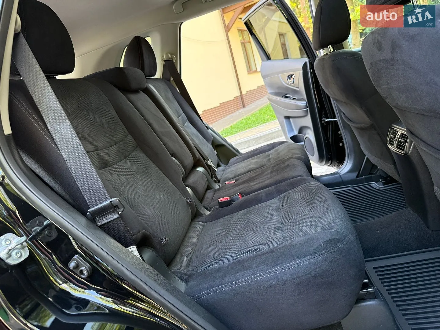2015 Nissan Rogue - мініатюра 160