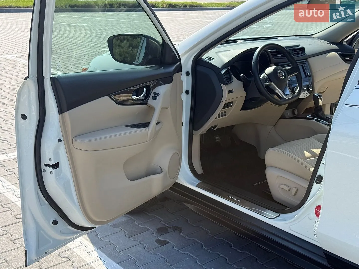 2019 Nissan Rogue - мініатюра 22