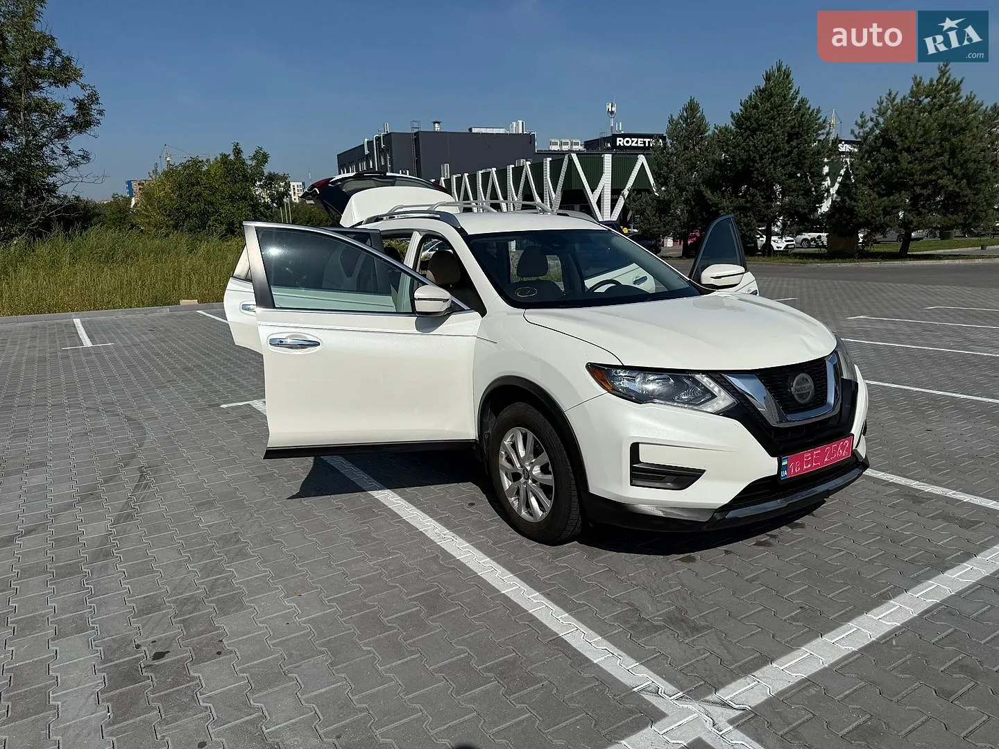 2019 Nissan Rogue - мініатюра 3