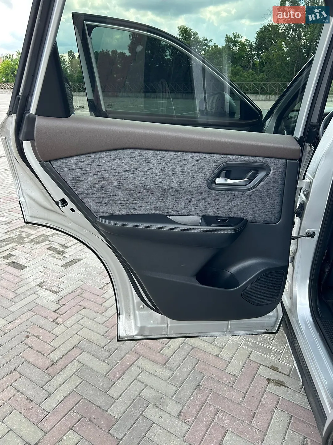 2021 Nissan Rogue - мініатюра 17