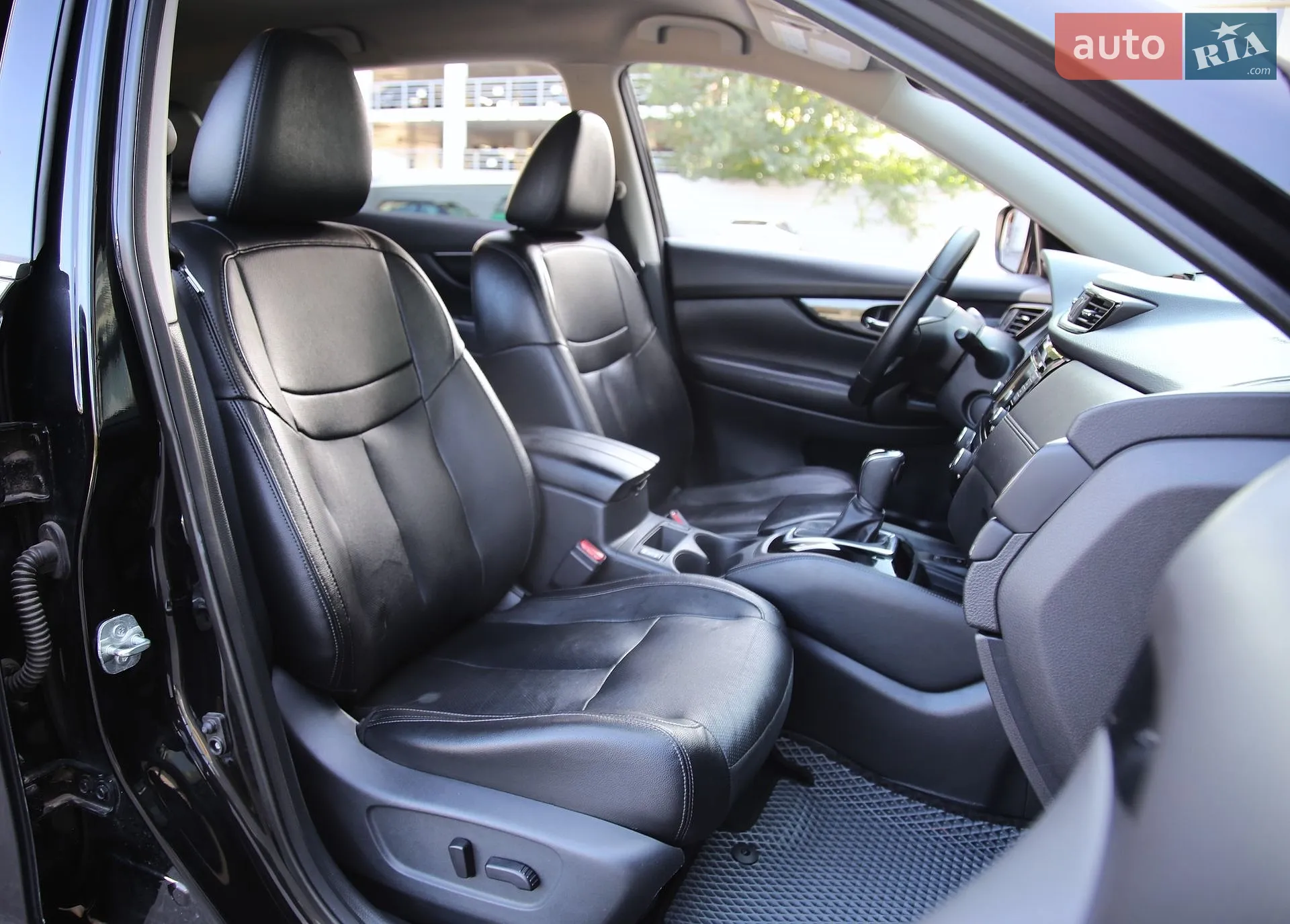 2019 Nissan Rogue - мініатюра 9