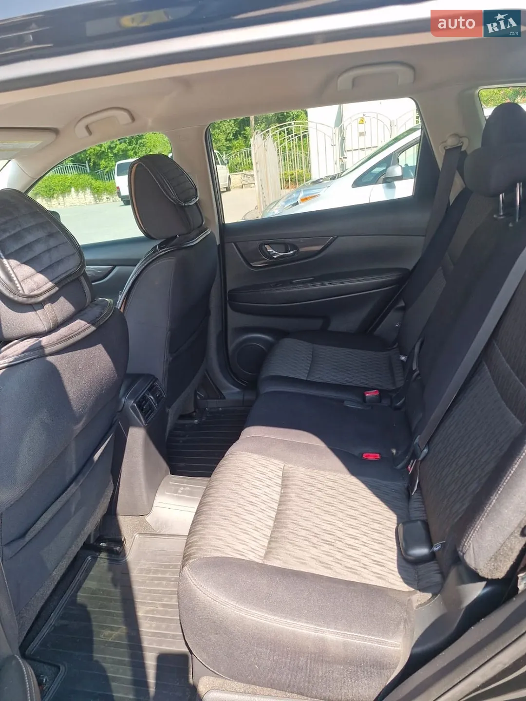 2017 Nissan Rogue - мініатюра 14