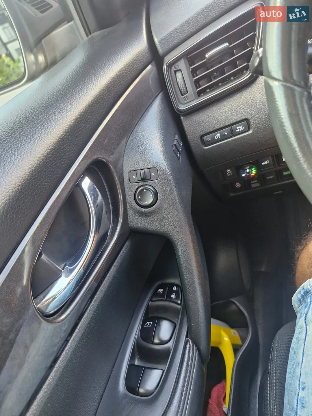 2017 Nissan Rogue - мініатюра 41