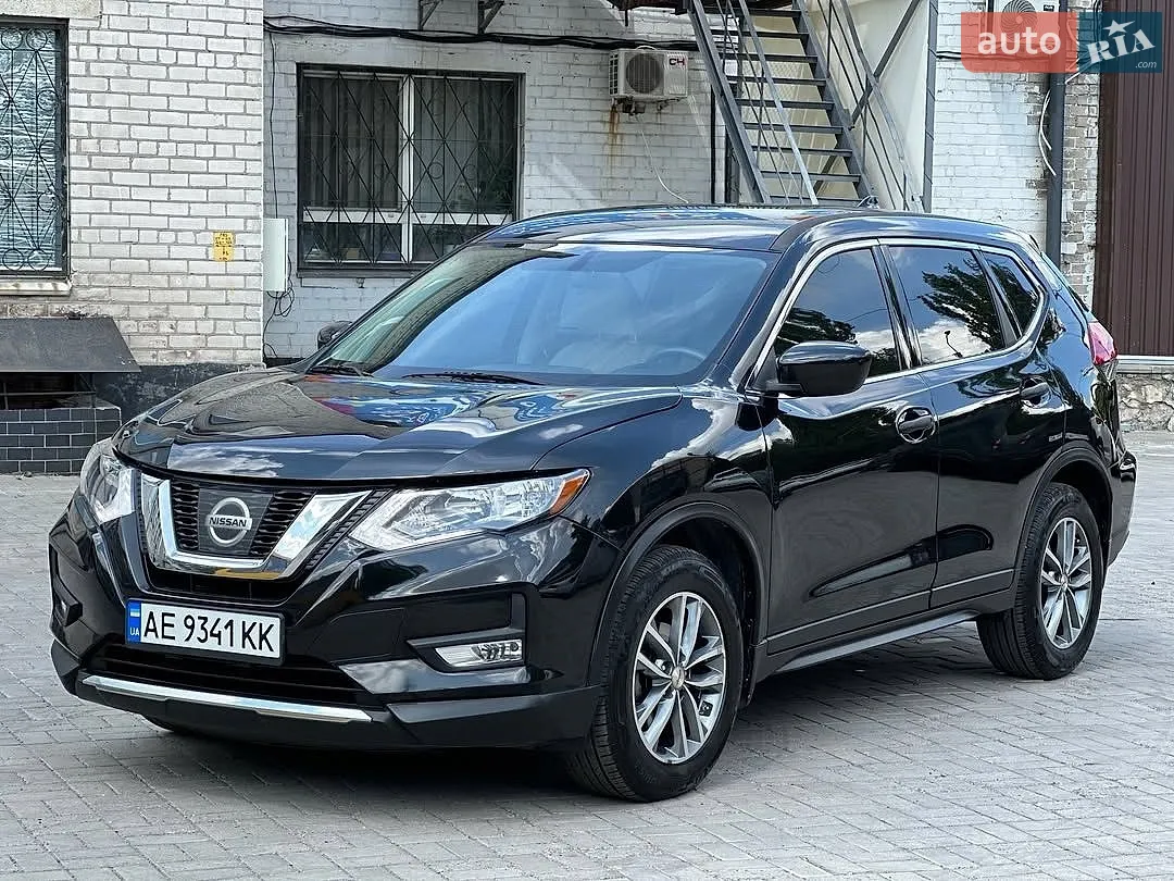 2017 Nissan Rogue - мініатюра 2