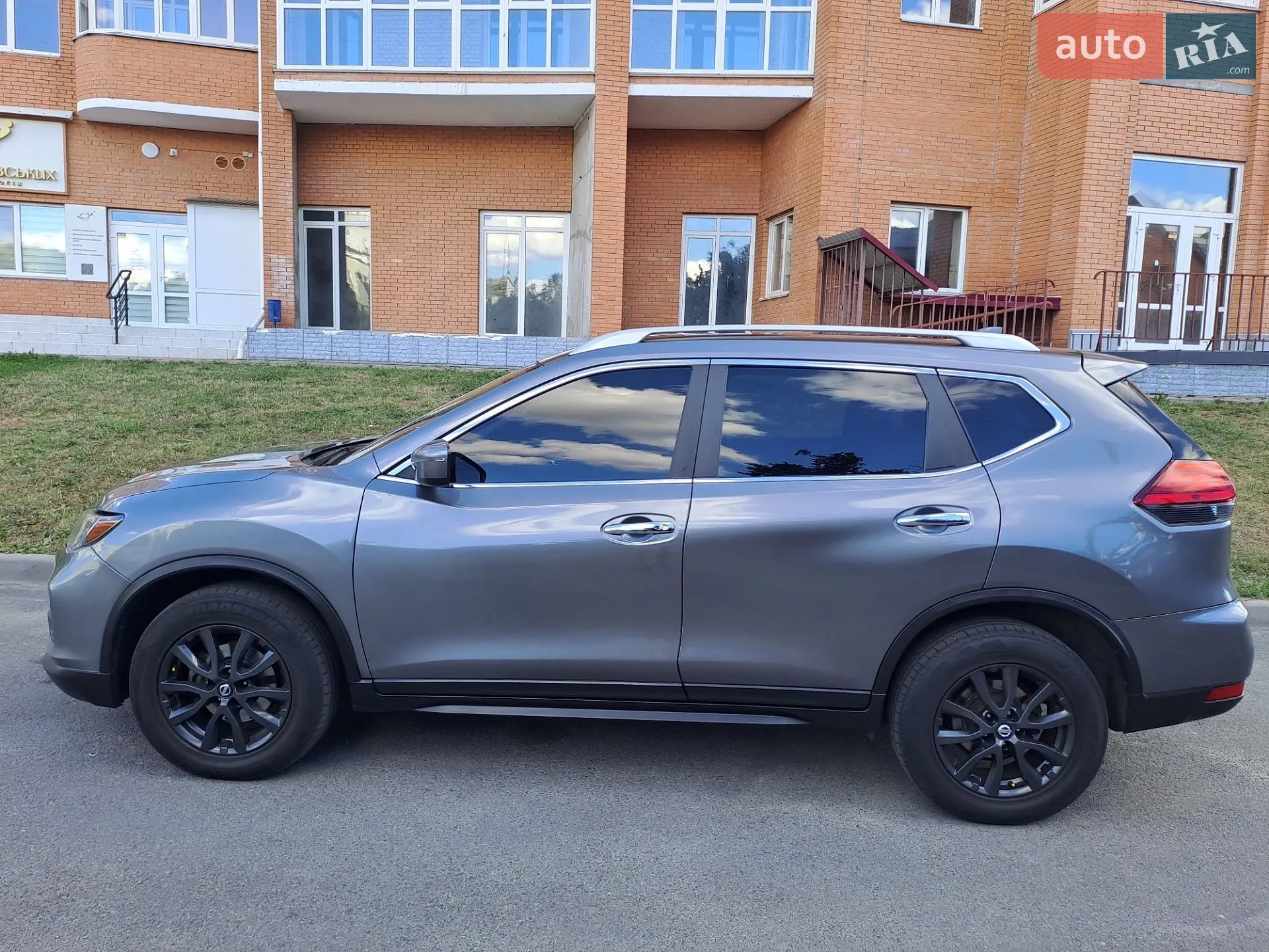 2017 Nissan Rogue - мініатюра 4