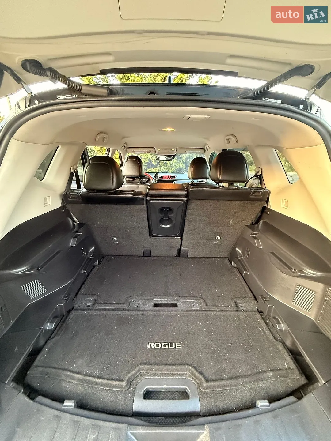 2017 Nissan Rogue - мініатюра 4