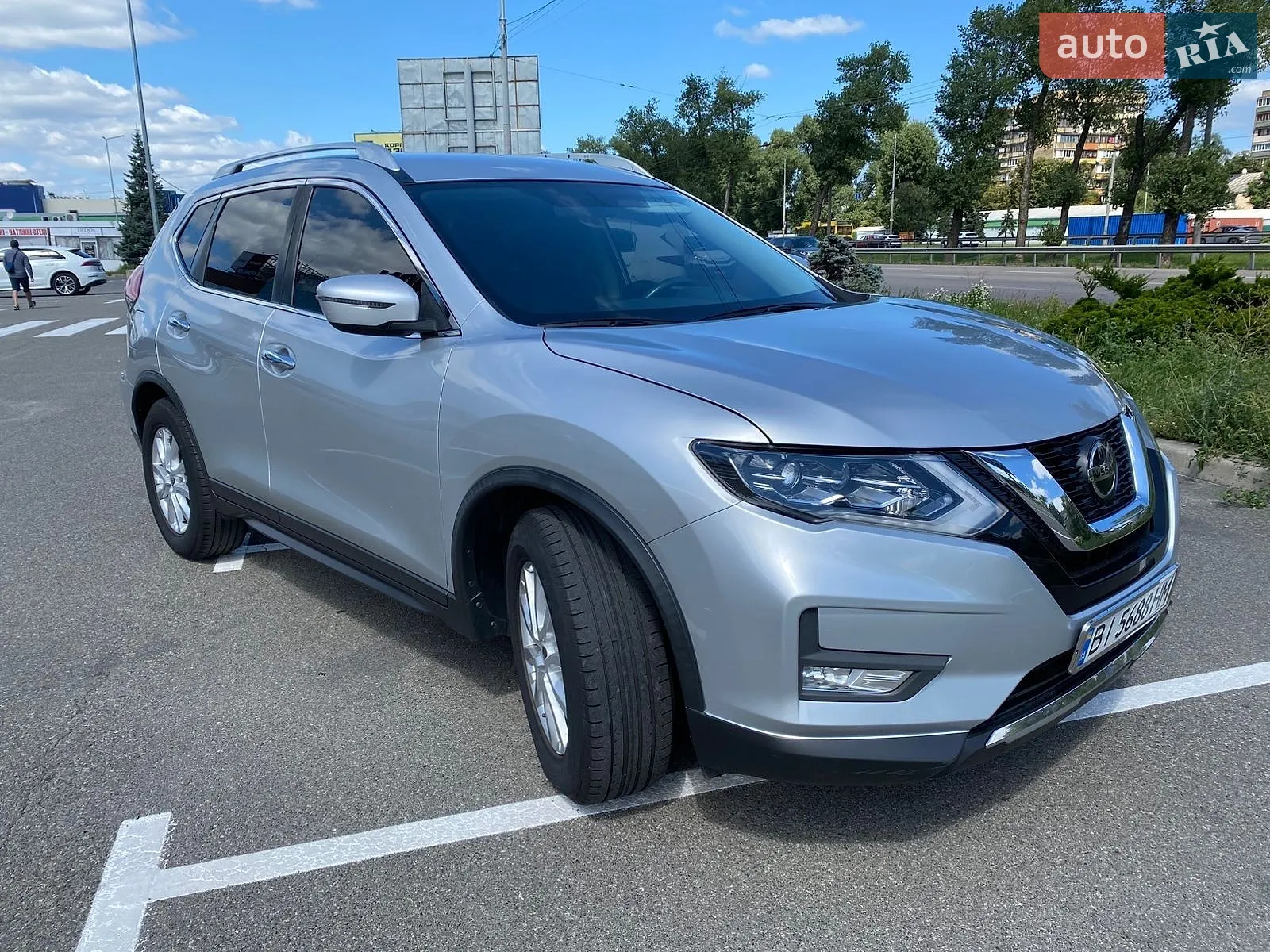 2017 Nissan Rogue - мініатюра 2