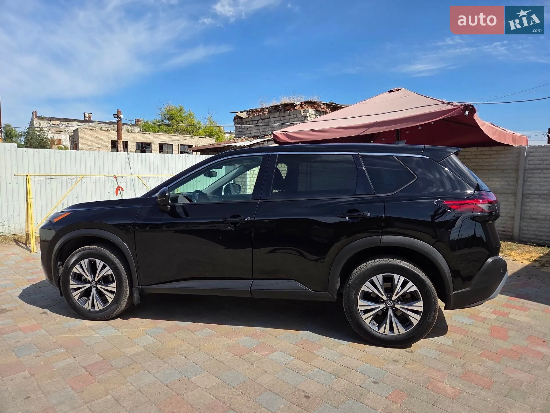 2021 Nissan Rogue - мініатюра 17