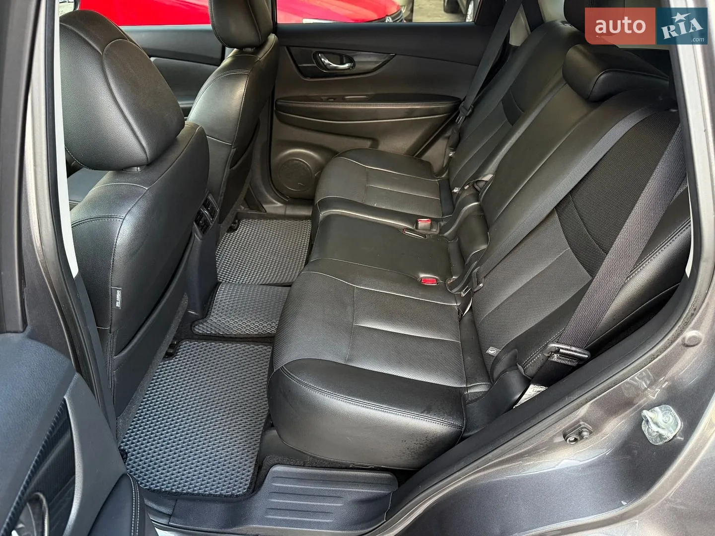 2017 Nissan Rogue - мініатюра 8