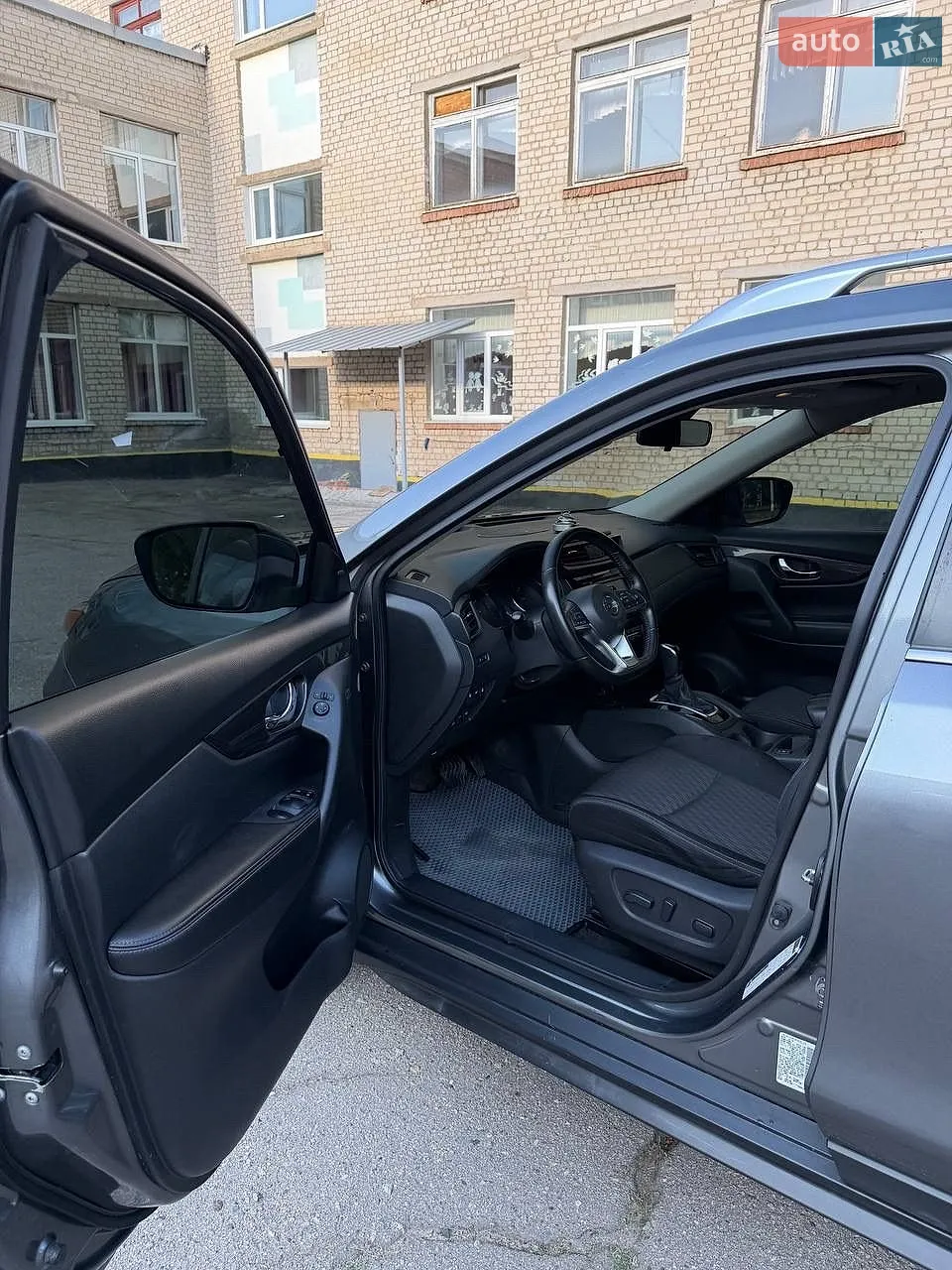 2019 Nissan Rogue - мініатюра 9