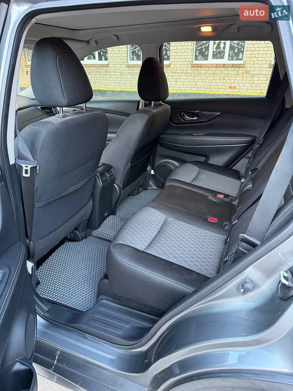 2019 Nissan Rogue - мініатюра 11