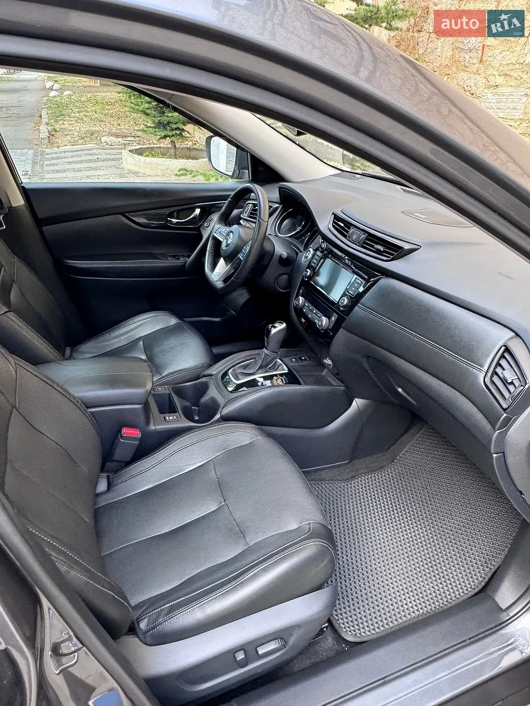 2019 Nissan Rogue - мініатюра 25