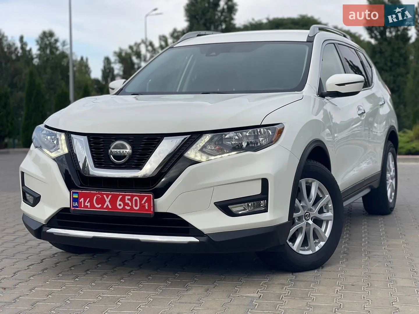 2020 Nissan Rogue - фото 1