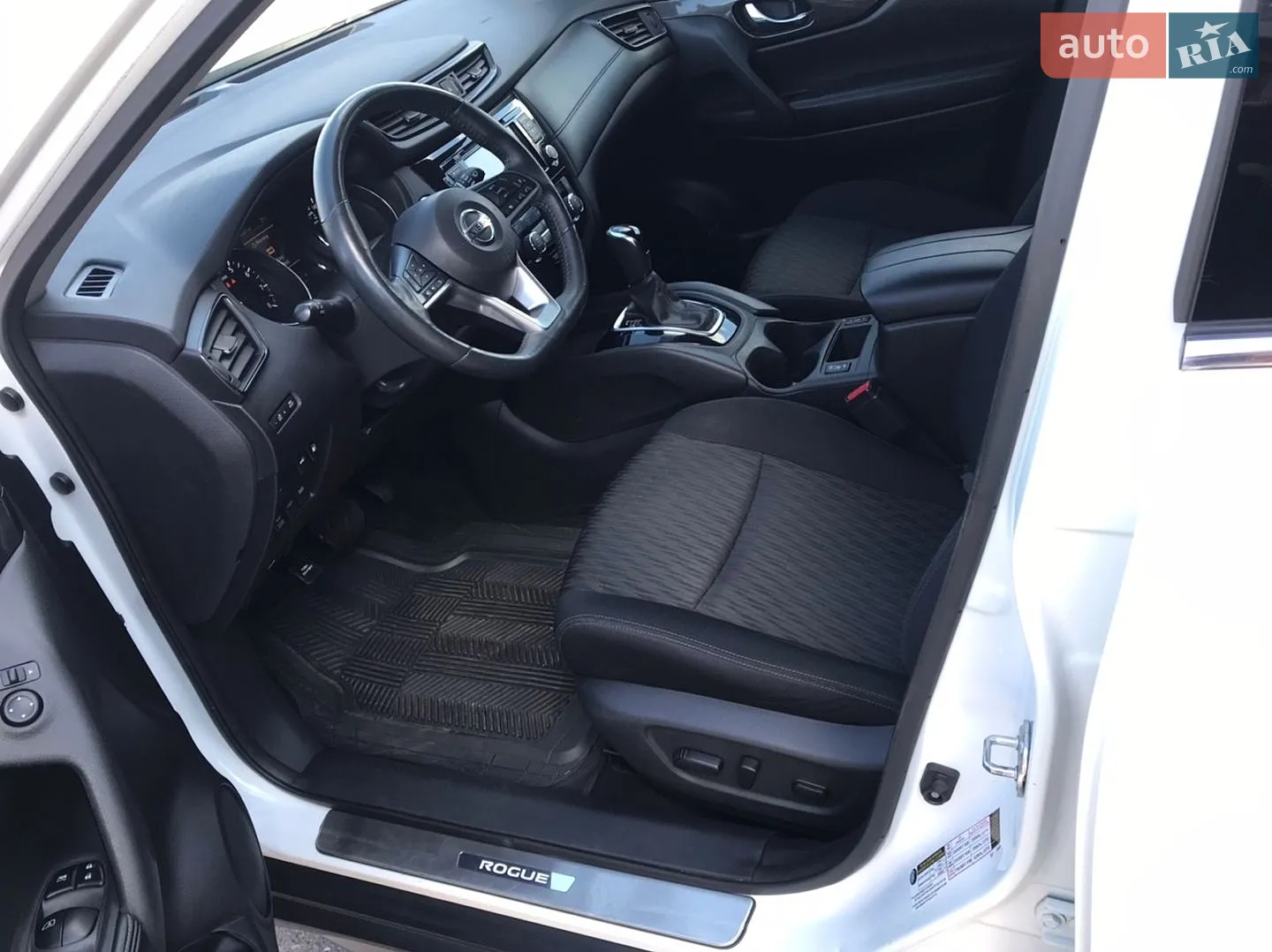 2018 Nissan Rogue - мініатюра 18