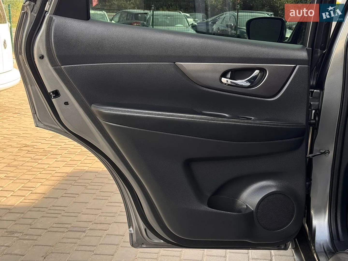 2015 Nissan Rogue - мініатюра 26