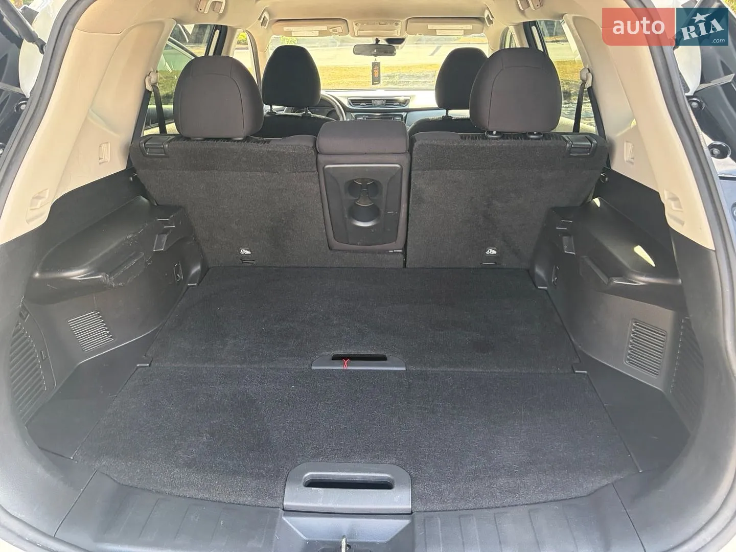 2019 Nissan Rogue - мініатюра 16