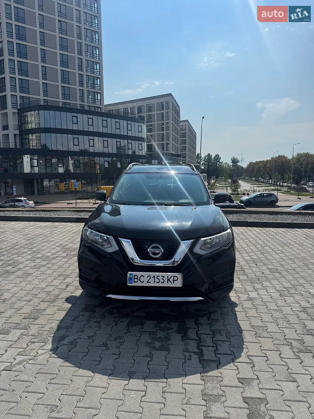 2017 Nissan Rogue - мініатюра 2