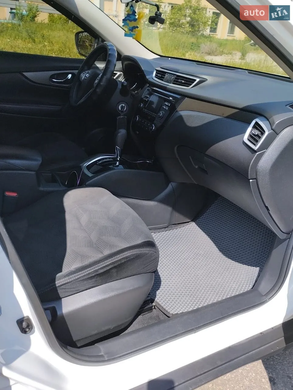 2016 Nissan Rogue - мініатюра 17