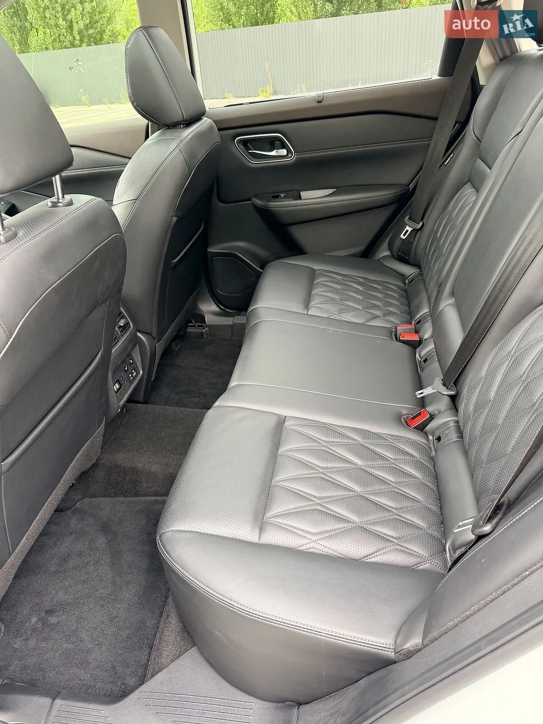 2021 Nissan Rogue - мініатюра 27