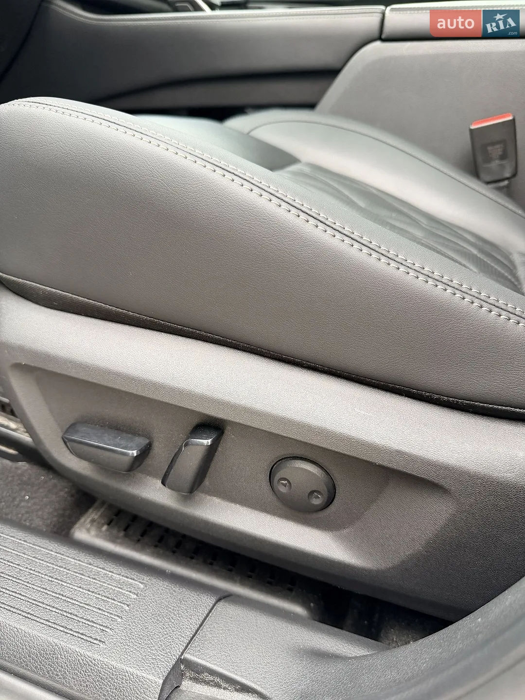 2021 Nissan Rogue - мініатюра 32