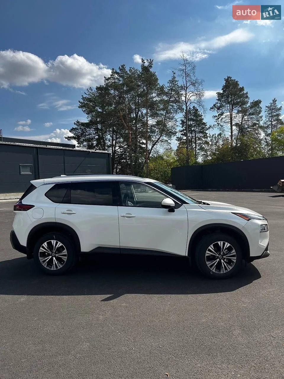 2021 Nissan Rogue - мініатюра 4