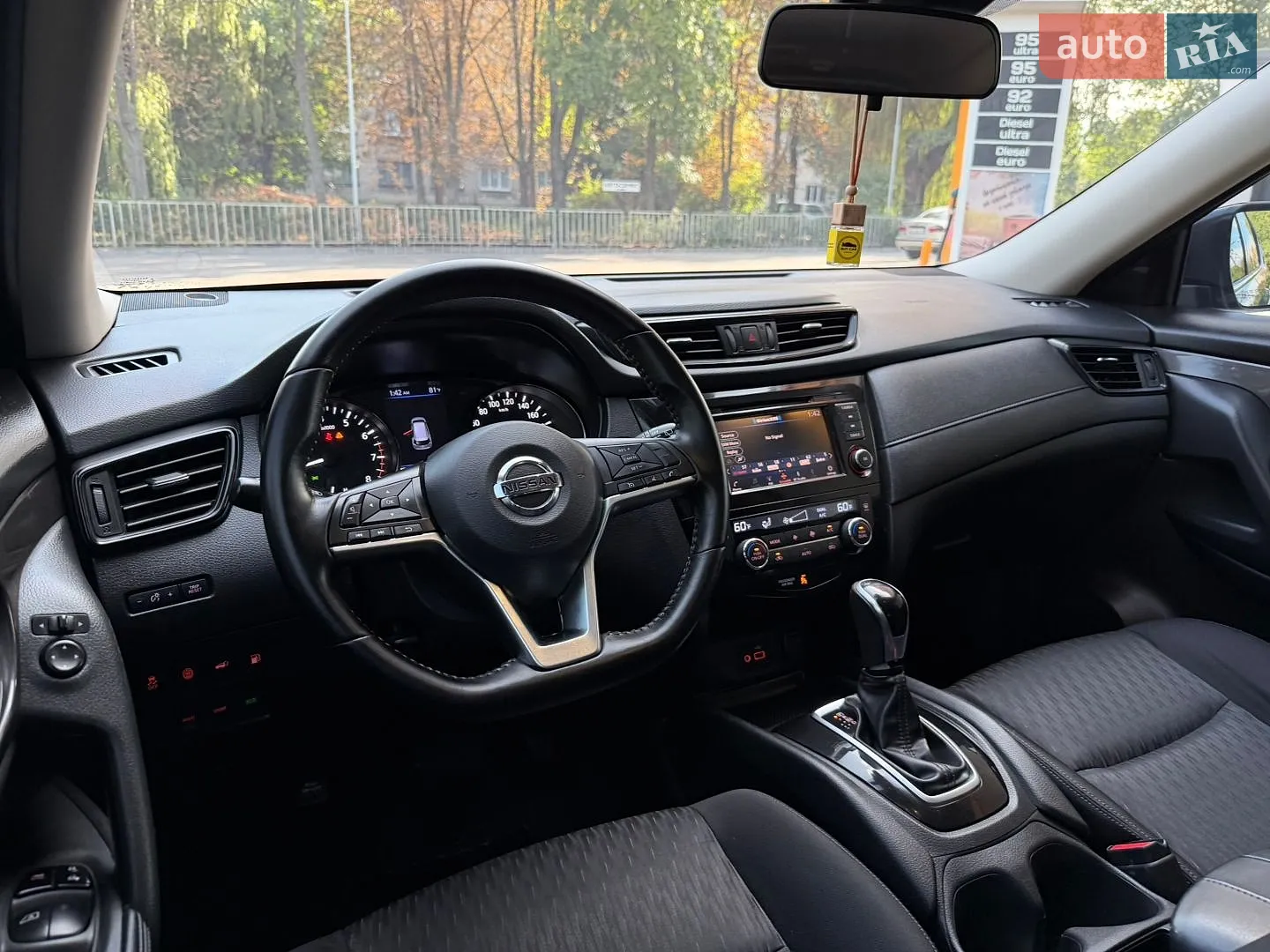 2018 Nissan Rogue - мініатюра 9