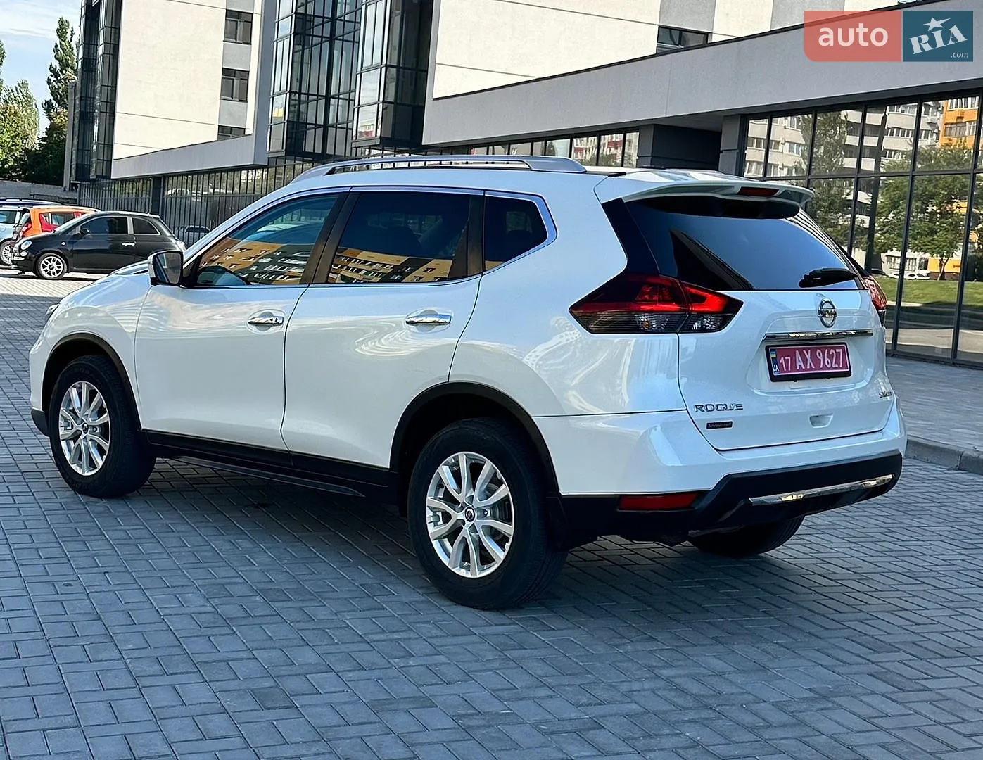 2018 Nissan Rogue - мініатюра 4