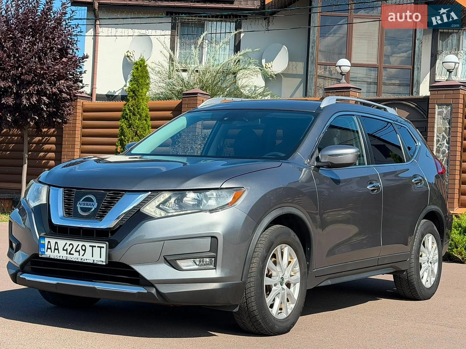 2018 Nissan Rogue - мініатюра 3