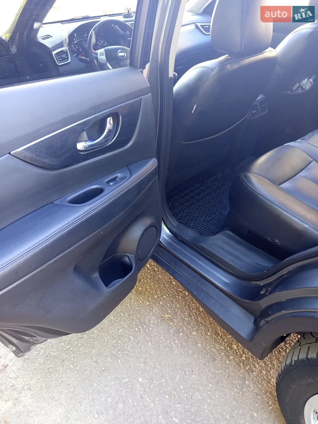 2015 Nissan Rogue - мініатюра 16
