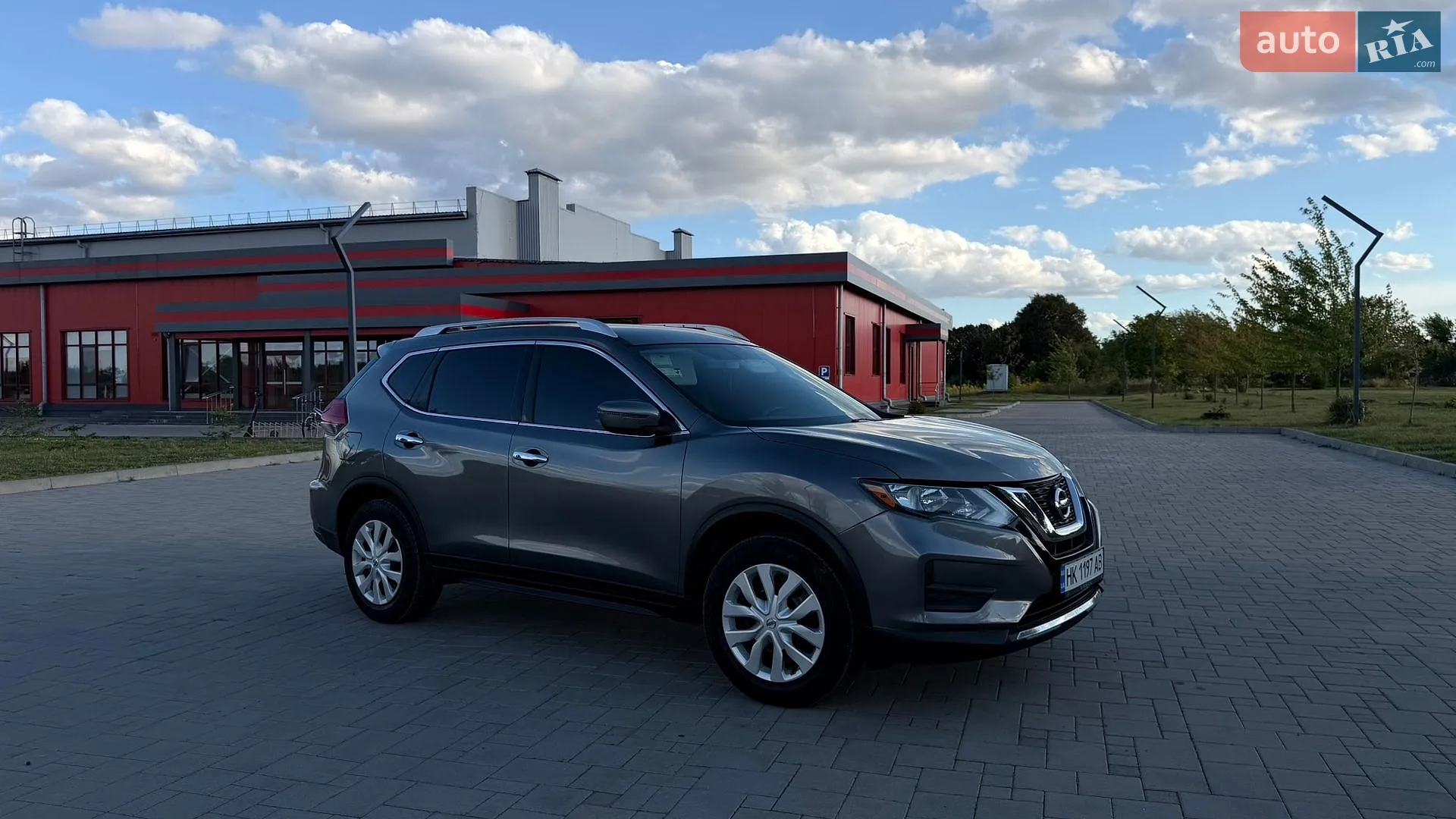 2016 Nissan Rogue - мініатюра 2