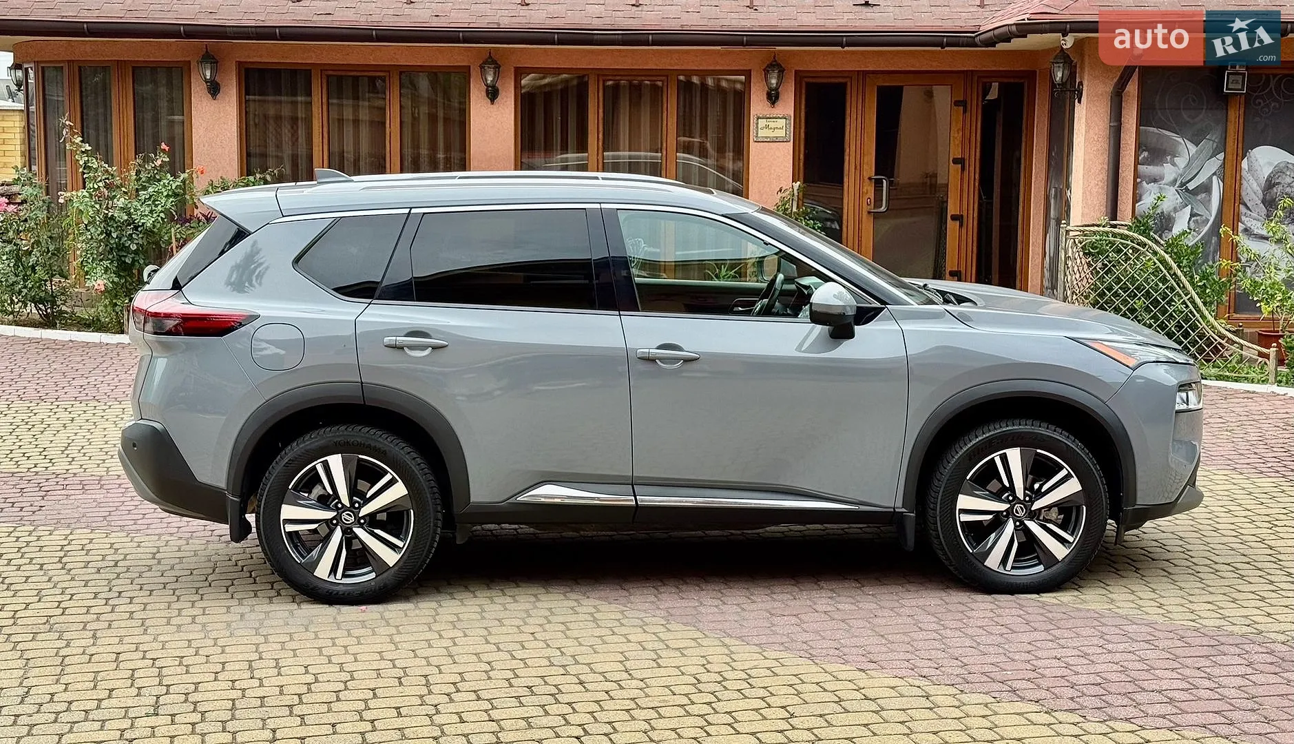 2020 Nissan Rogue - мініатюра 16