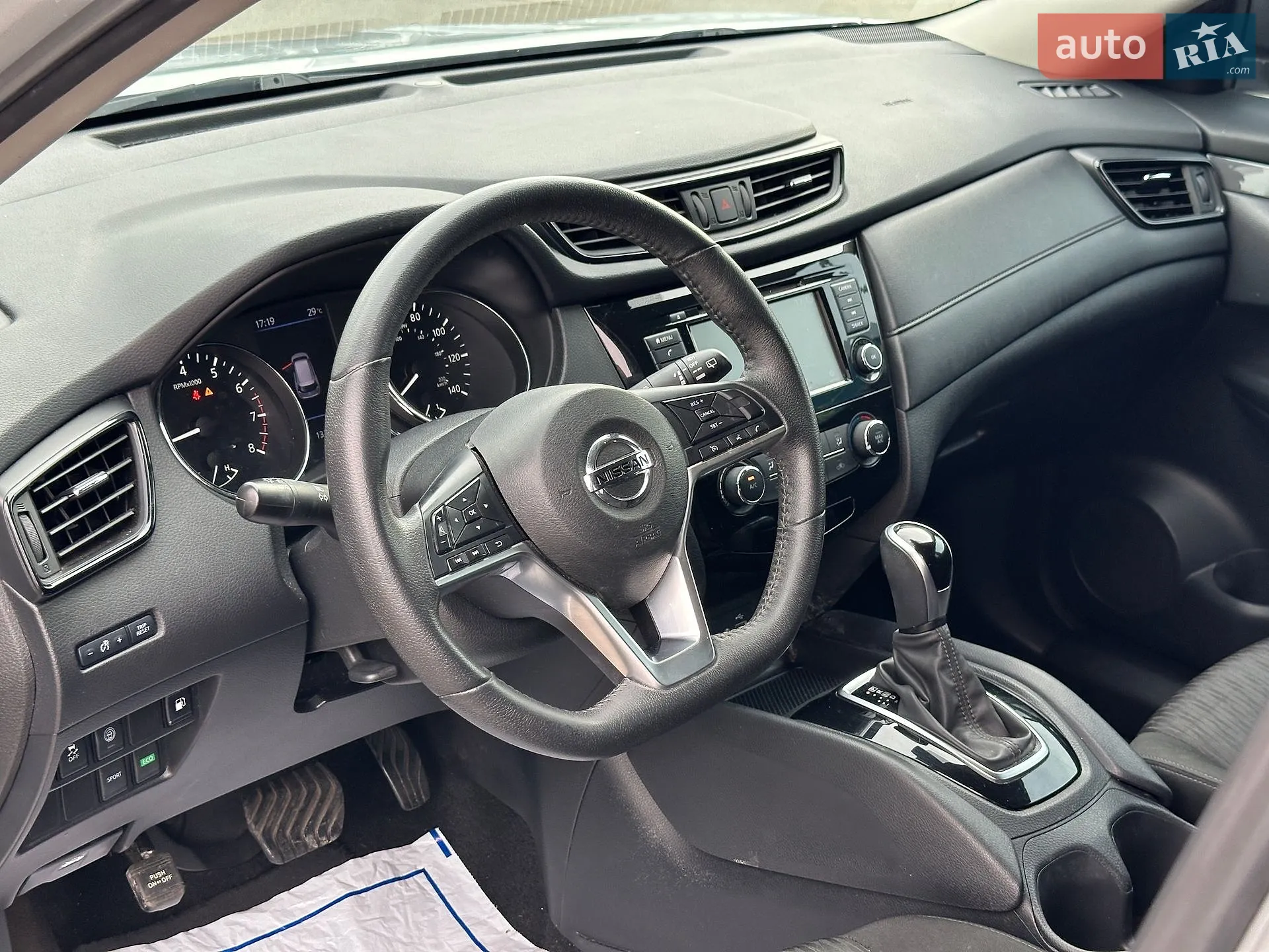 2019 Nissan Rogue - мініатюра 12